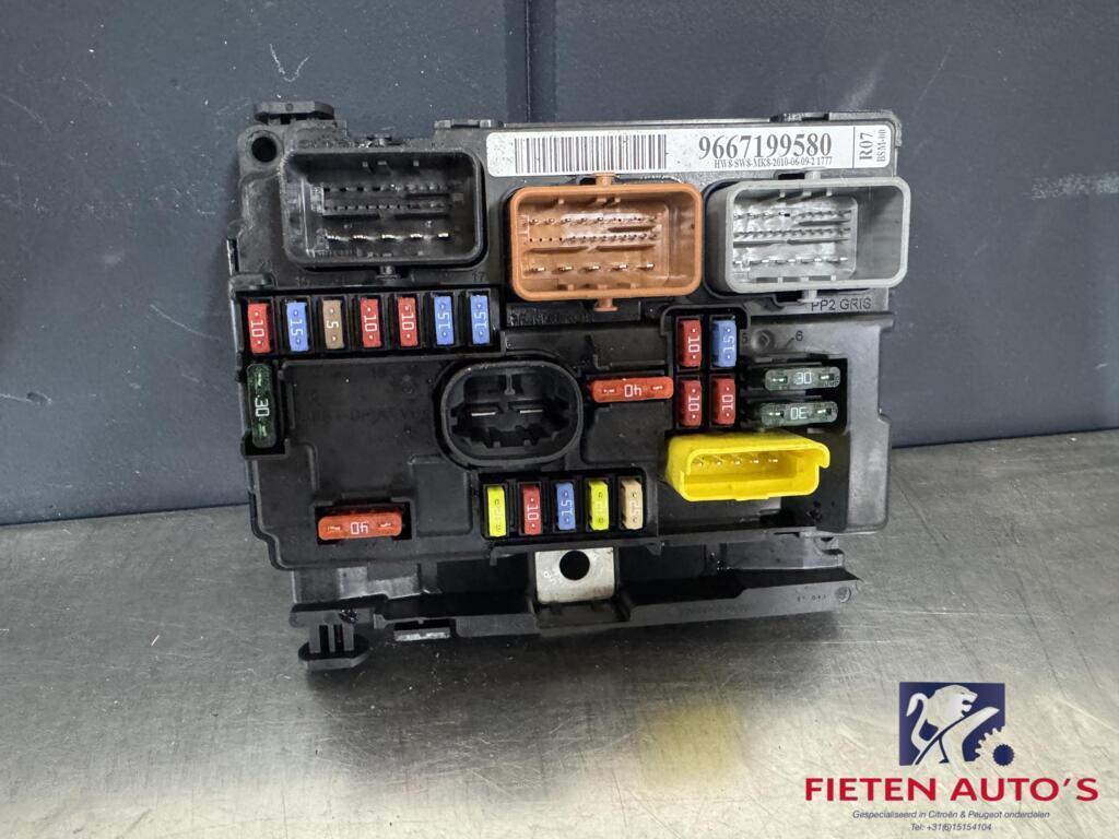 Zekeringkast BSM R07 Citroën Peugeot 9667199580 Delphi, Autos : Pièces & Accessoires, Utilisé, Citroen, Citroën, Enlèvement ou Envoi