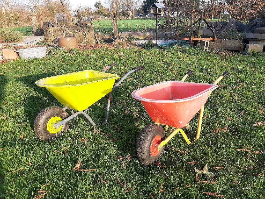 2 Brouettes pour enfants, Enlèvement, Utilisé