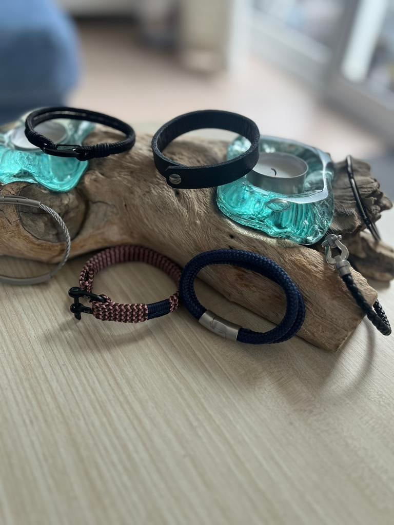 Armbandjes mannen, Ophalen, Zo goed als nieuw