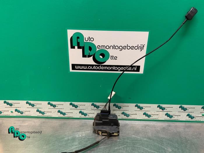 Serrure portière mécanique 4portes arrière droite d'un Re, Renault, -, 3 mois de garantie, Utilisé