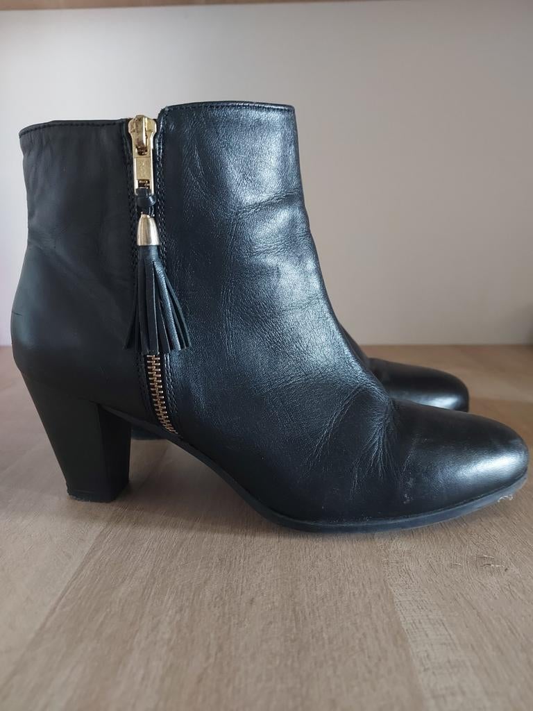 Zwarte laarzen met hak maat 40, Verzenden