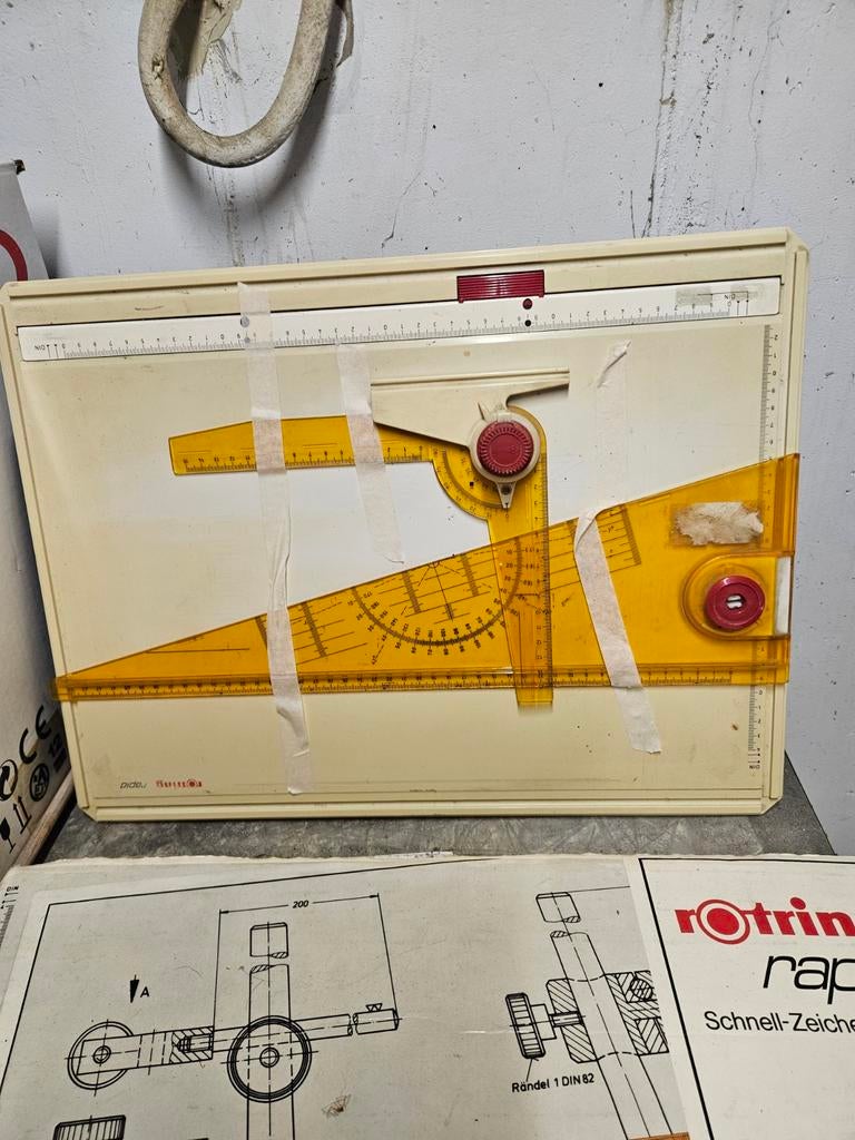 Rotring tekenplaat, Ophalen