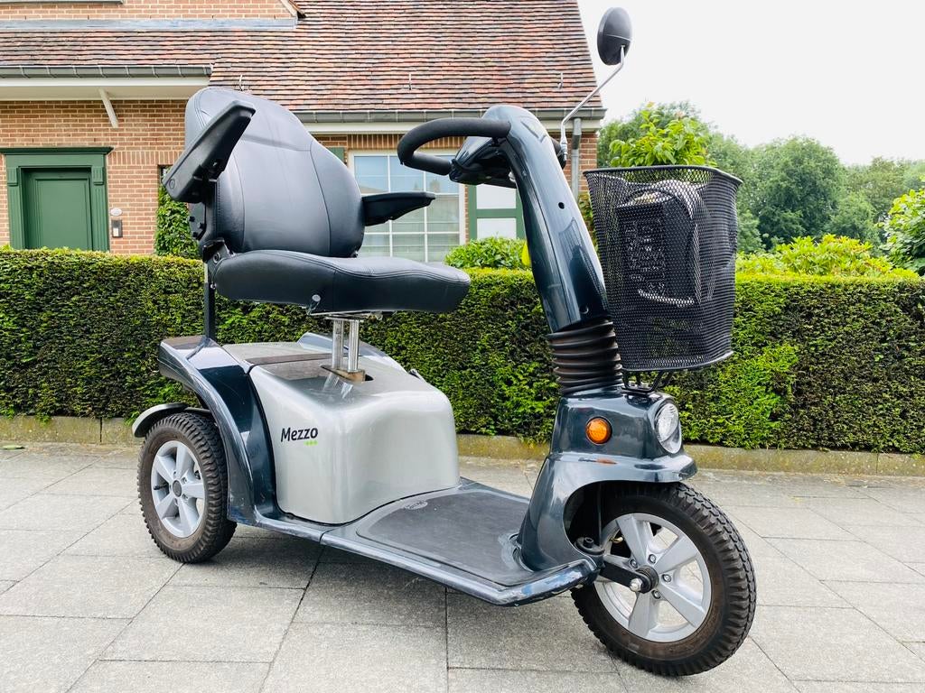 Scootmobiel L&M Mezzo - Elektrische invalide scooter, Diversen, Ophalen of Verzenden, Inklapbaar, Zo goed als nieuw, Elektrische rolstoel