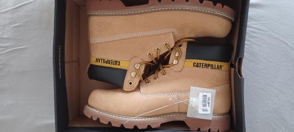 Chaussures Caterpillar neuve pointure 44, Neuf, Chaussures à lacets, Enlèvement, Caterpillar
