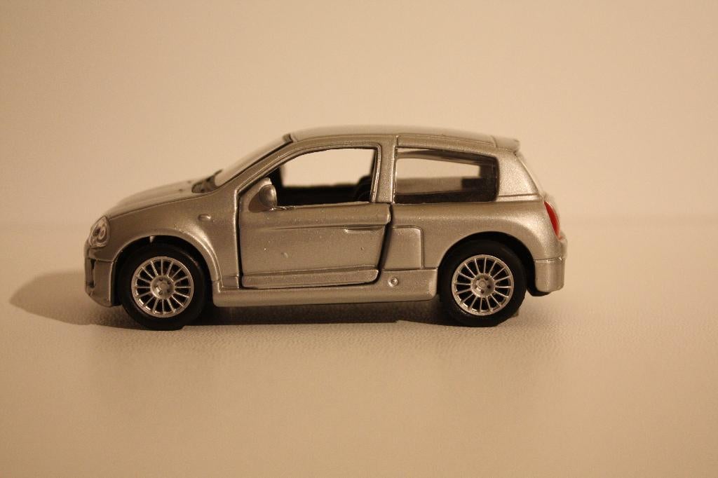 Renault Clio V6 Sport 1/39, Enlèvement ou Envoi, Neuf, Voiture