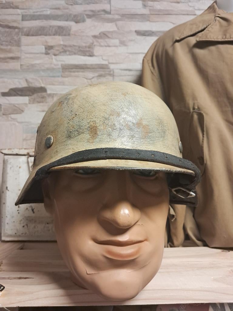 Casque allemand ww2, Collections, Envoi