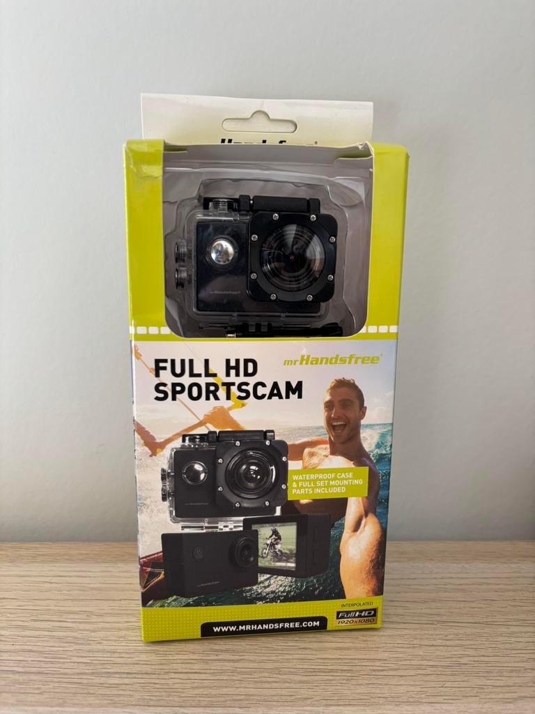 Full HD sportcamera + waterproof case & accessoires, Ophalen of Verzenden, Zo goed als nieuw