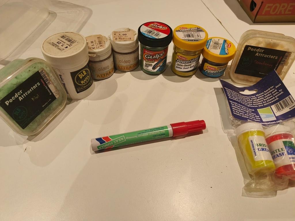 witvissen Lot met atractors, Gulp, Powerbait, Ophalen of Verzenden, Zo goed als nieuw, Overige typen