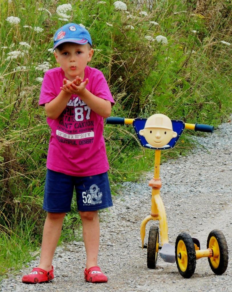 Stevige kinder autoped  met 3 wielen voor 3-8 jaar, Fietsen en Brommers, Ophalen, Gebruikt, Gewone step