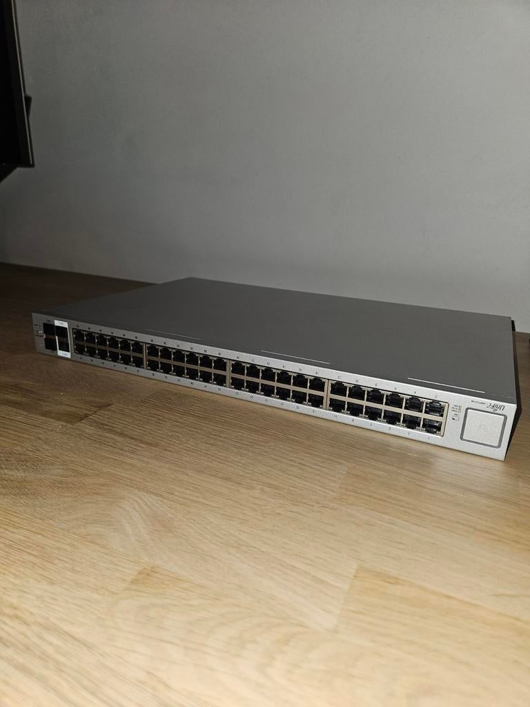 Ubiquiti unifi switch standard 48, Computers en Software, Ophalen