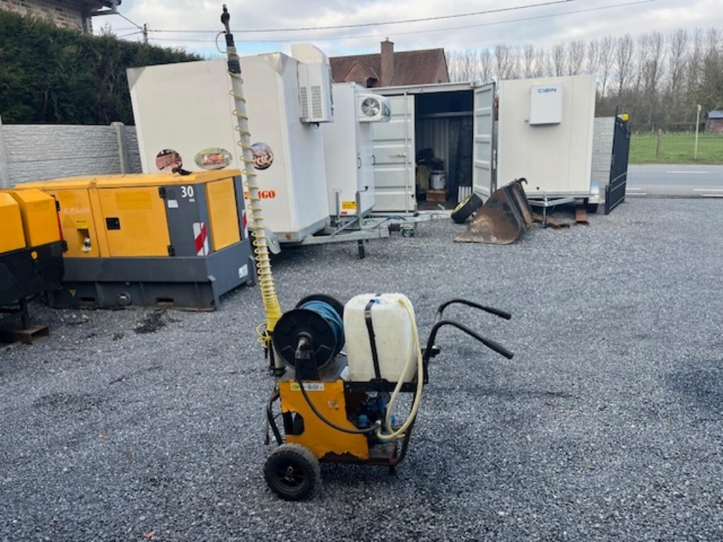 PULVERISATEUR DE VIGNES ELECTIQUE A MAT TELESCOPIQUE, Articles professionnels, Enlèvement, Autre, Autres types