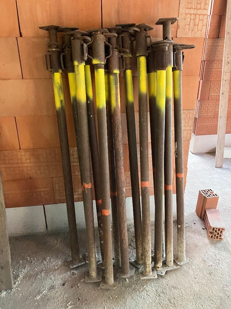 schoren - stippen - stempels, Enlèvement, Utilisé