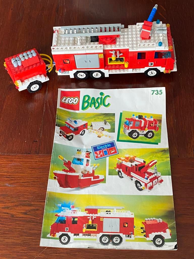 Lego 735 Basic Building set met o.a. 9v brandweerwagen, Kinderen en Baby's, Speelgoed | Duplo en Lego, Gebruikt, Lego, Complete set