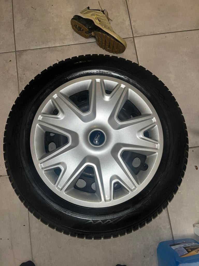 Pneus hiver avec jantes, Autos : Pièces & Accessoires, Pneus & Jantes, Neuf, Pneus hiver, Véhicule utilitaire, Enlèvement