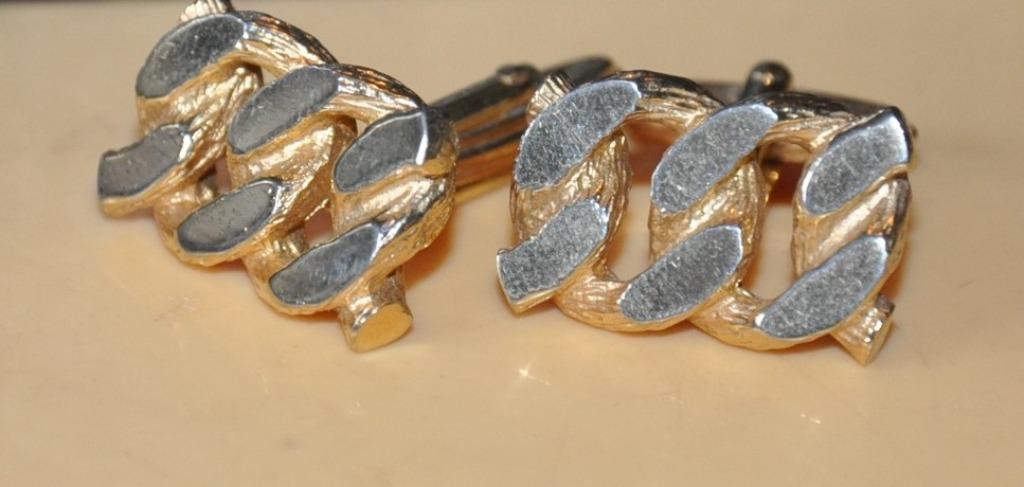 paire de bouton de manchette (bmx2003), Enlèvement ou Envoi, Utilisé, Autres matériaux, Doré