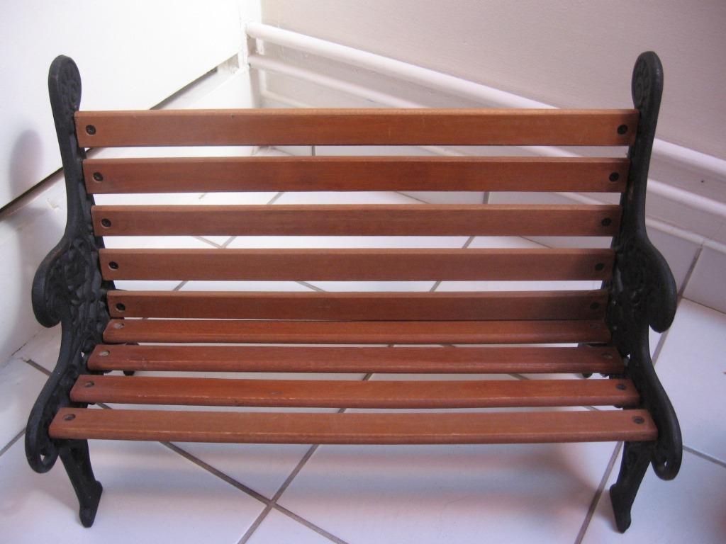 Banc éco durable pour poupées en Tek, Enlèvement ou Envoi, Neuf, Autres types