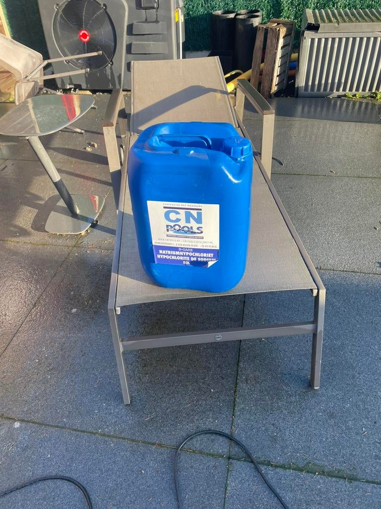 Watertonnen 20 l acht stuks, Ophalen, Zo goed als nieuw