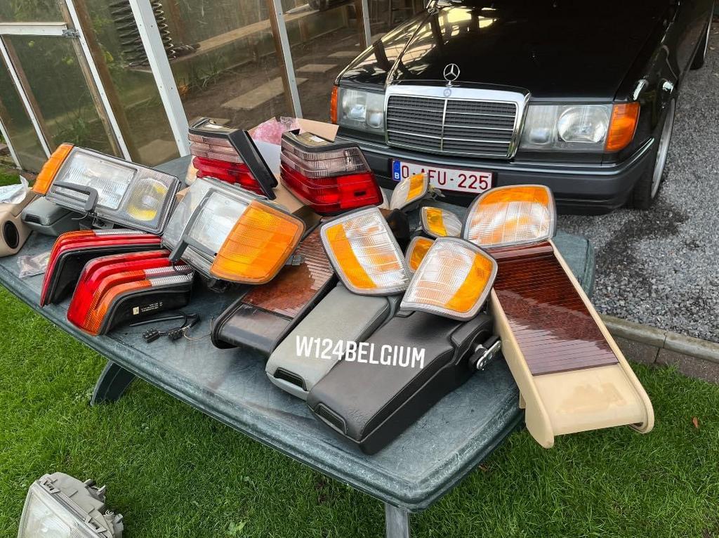 Mercedes W124 onderdelen pieces oldtimer 250D 300CE 500E, Ophalen, Gebruikt