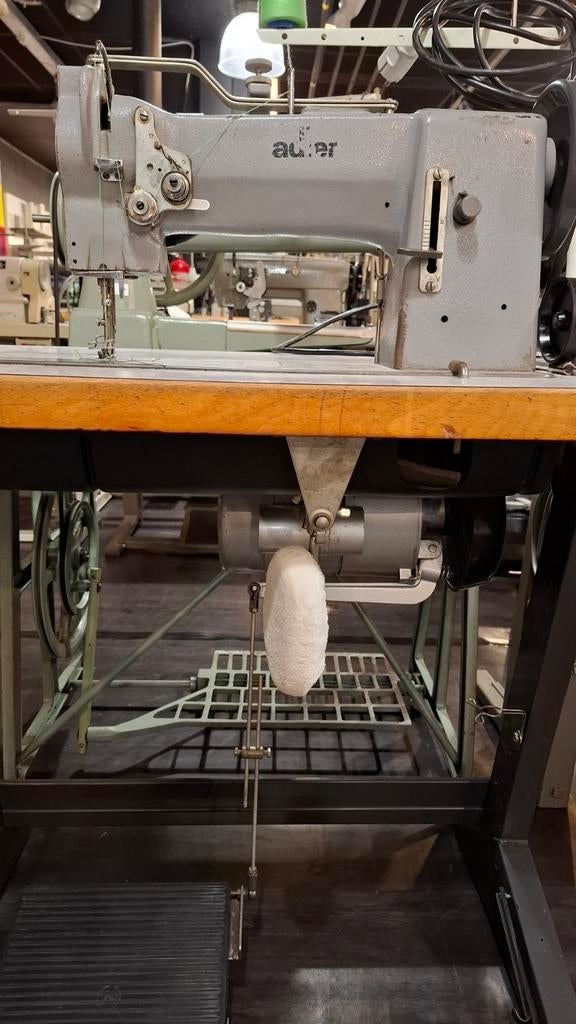 machine à coudre Adler Triple Transport pour travaux lourds, Hobby & Loisirs créatifs, Machines à coudre & Accessoires, Enlèvement