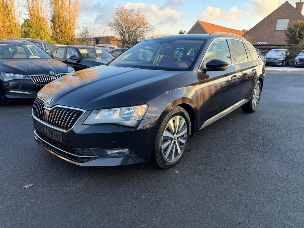 SKODA SUPERB DIESEL 1.6 EU6b, Autos, Skoda, Achat, Euro 6, Entreprise, Feux de virage