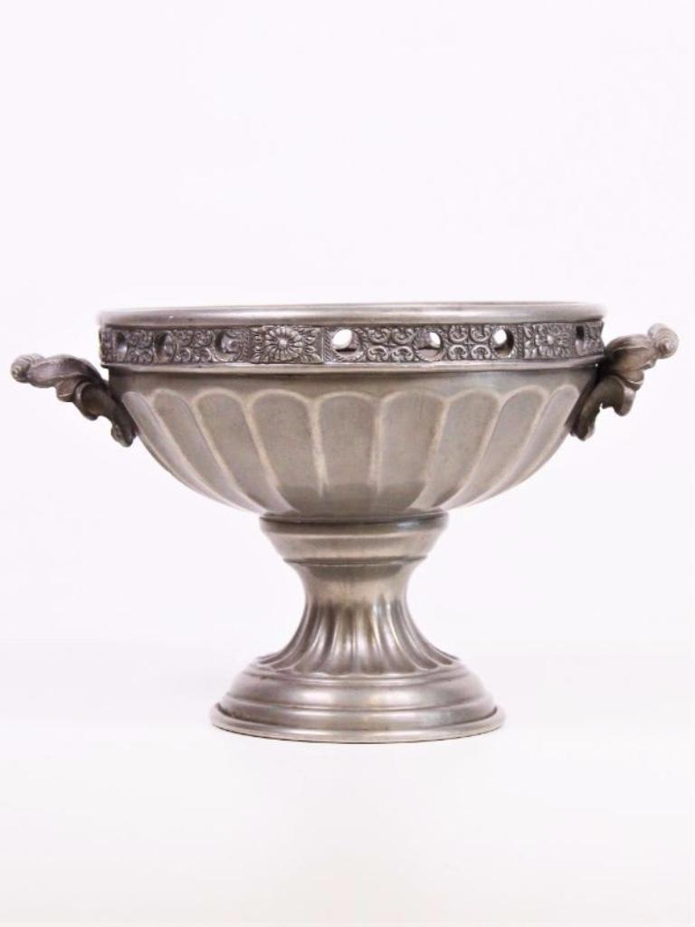 Grote tinnen schaal / Kelk gemaakt uit tin, Antiek en Kunst, Antiek | Tin, Ophalen of Verzenden