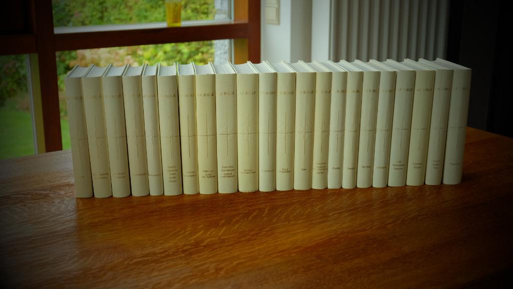 La Bible (22 volumes) E.Osty et J. Trinquet, Livres, E. Osty, J. Trinquet, Enlèvement, Belgique, Comme neuf
