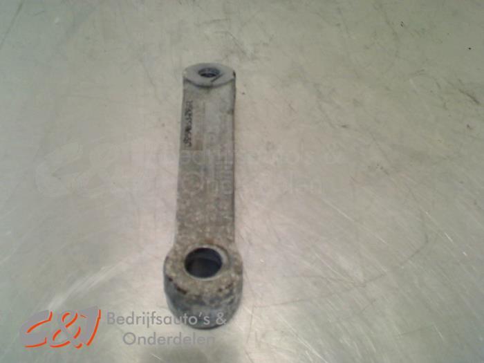 Support moteur d'un Renault Trafic, Renault, -, 3 mois de garantie, Utilisé