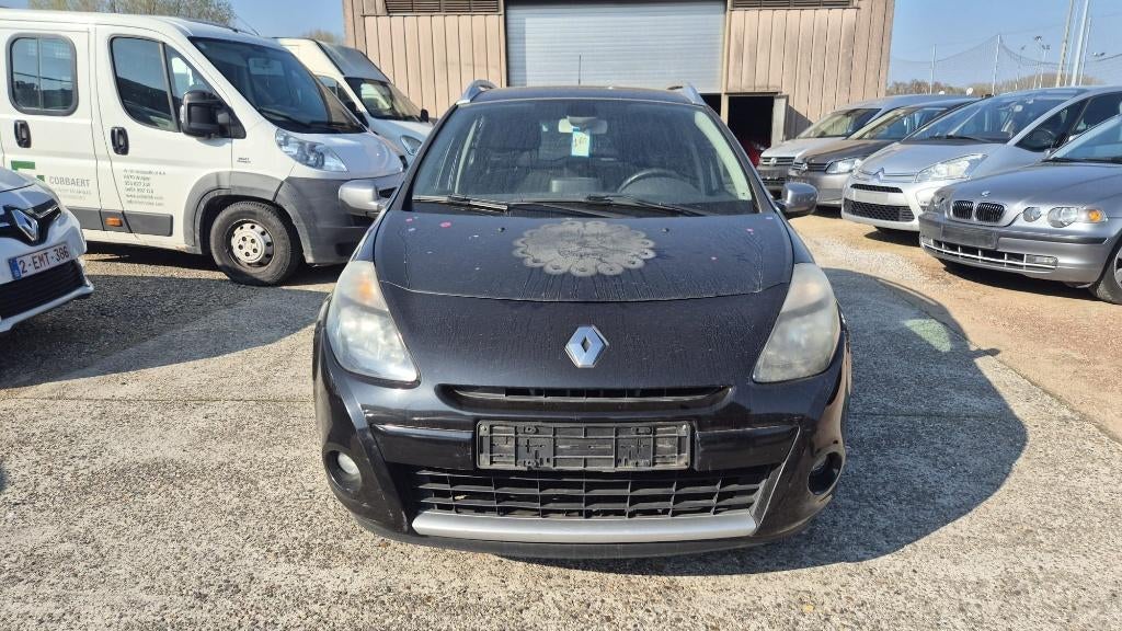 Renault Clio 3 phas2 1.2 Essence 145.000km Édition 20th 2011, Achat, Entreprise, Essence, Clio