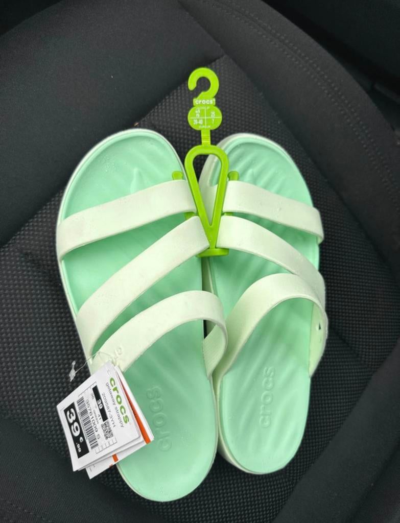 Crocs 39 nieuw slippers, Enlèvement, Neuf
