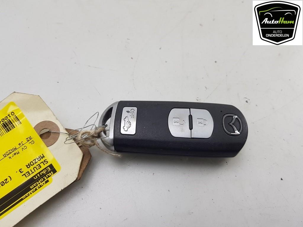 CLE Mazda 3 (BM / BN) (01-2013/05-2019) (|KDY7675DY|), Autos : Pièces & Accessoires, Hitdorfer Straße 73
51371  Leverkusen, DE