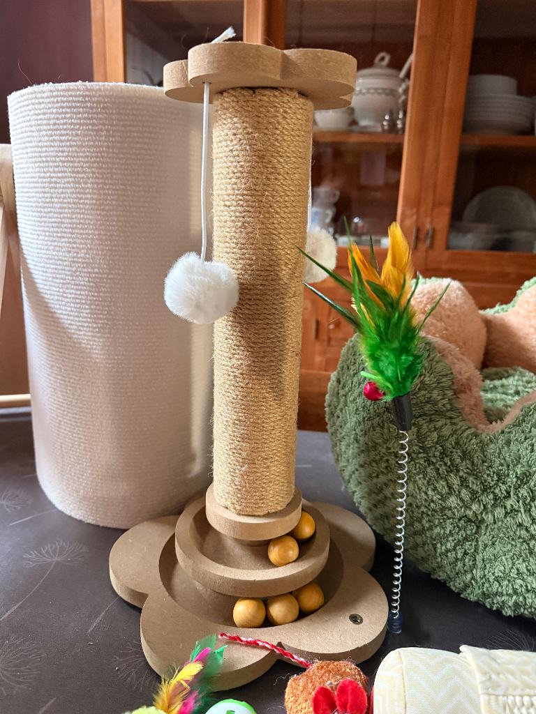 Interactieve krabpaal, Ophalen of Verzenden, Zo goed als nieuw, Krabpaal