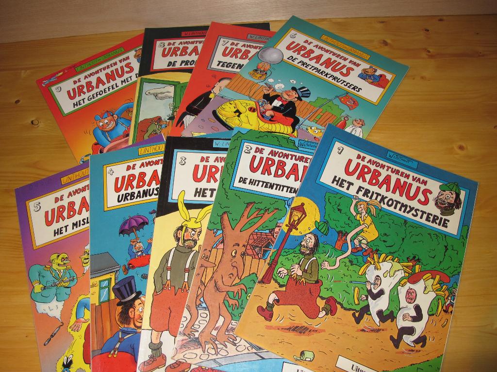 Lot Urbanus strips., Linthout en Urbanus, Meerdere stripboeken, Ophalen, Gelezen