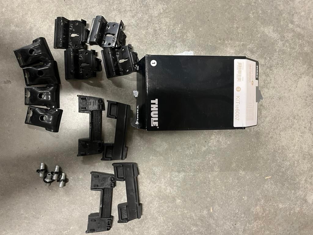 Thule kit 186007, Auto diversen, Dakdragers, Ophalen of Verzenden, Zo goed als nieuw