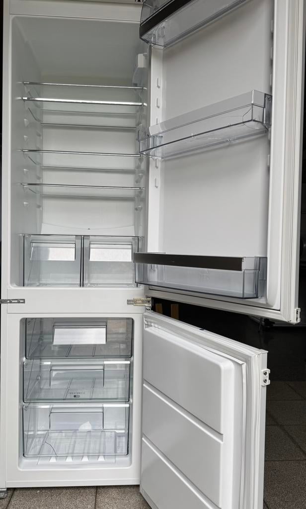 Combi frigo-congélateur AEG SCB61826NS – bon état, Electroménager, Réfrigérateurs & Frigos, Utilisé, Avec congélateur séparé, Enlèvement