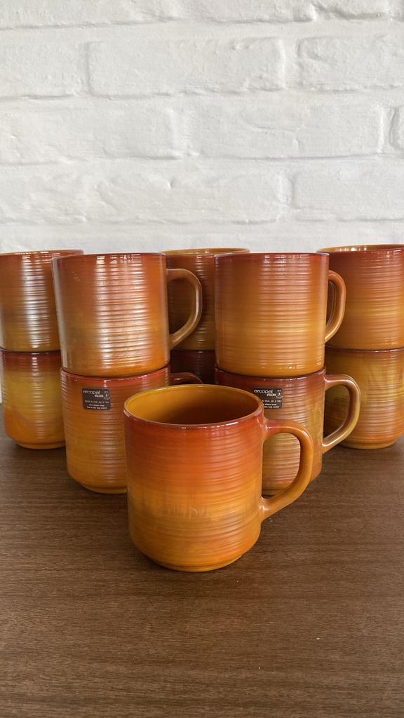 11 arcopal tassen, Antiek en Kunst, Ophalen