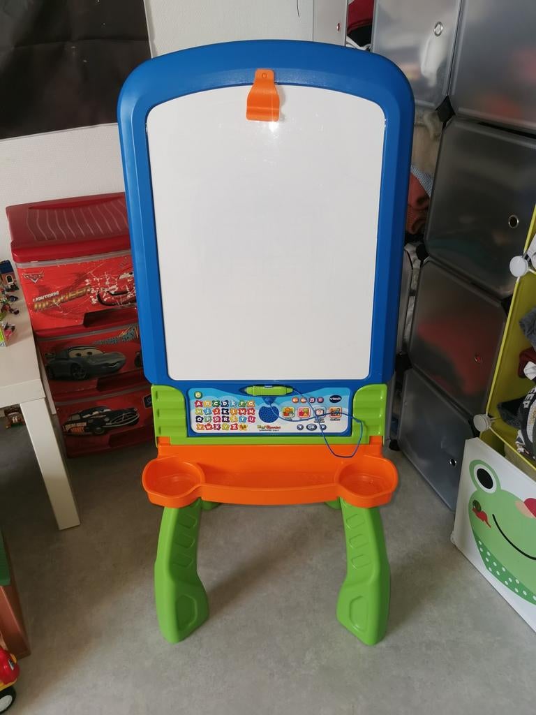 Magi chevalet interactif 3 en 1, Enfants & Bébés, Enlèvement, Utilisé