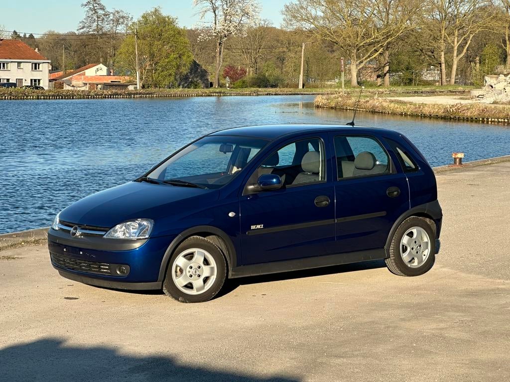 UNIEK! Opel Corsa Elegance 1.7 DTI met slechts 22.700km, Auto's, Opel, Particulier, Corsa, ABS, Airbags, Centrale vergrendeling