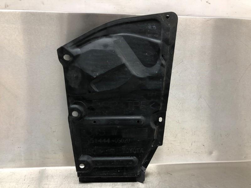 DIVERS Toyota Auris Touring Sports (E18) (|5144405020|), Utilisé, Toyota