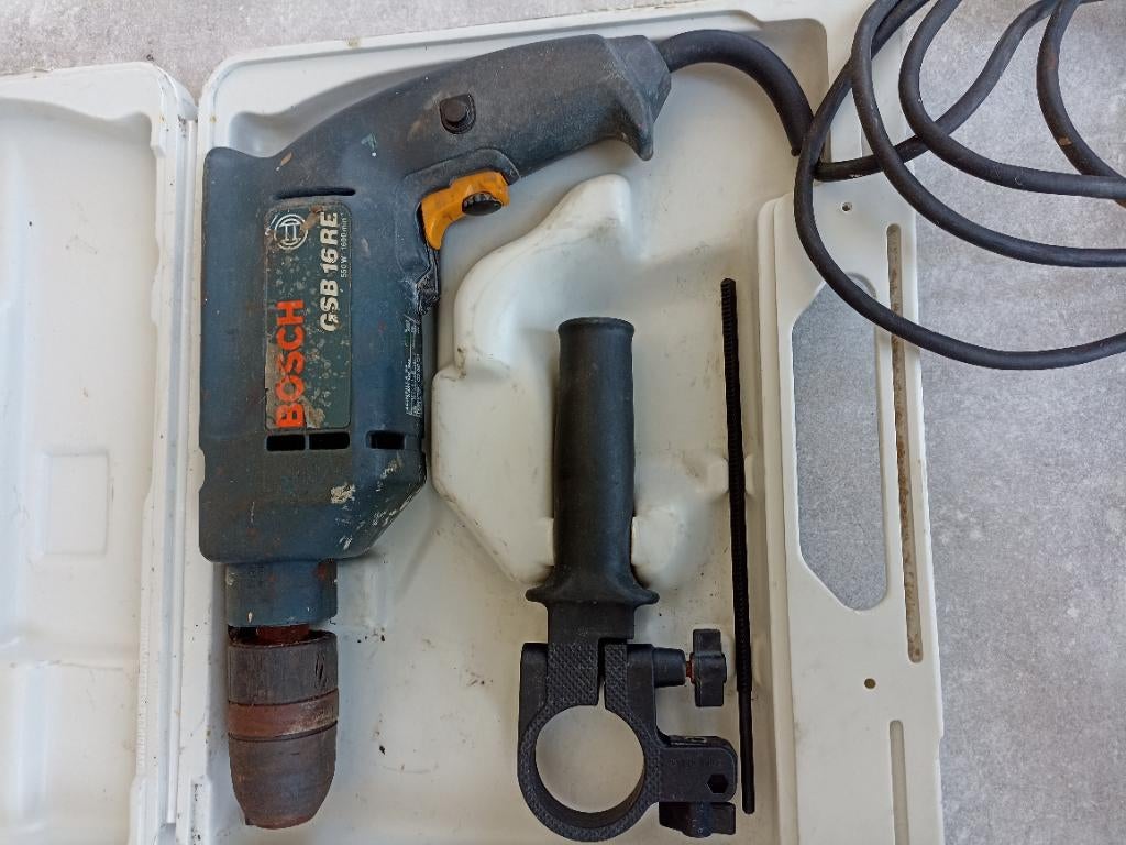 Perceuse à percussion Bosch GSB 16RE (pro), Bricolage & Construction, Outillage | Foreuses, 600 watts ou plus, Mécanisme de percussion