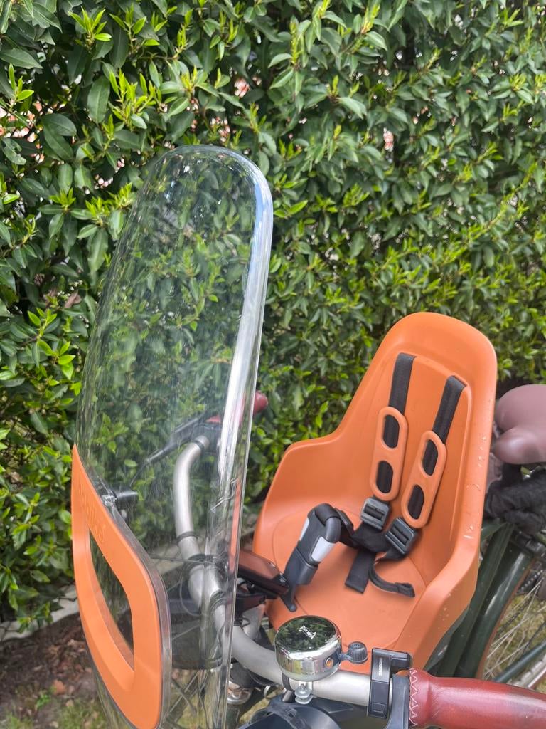 Fietsstoel + windscherm Bobike, Fietsen en Brommers, Fietsaccessoires | Fietsstoeltjes, Ophalen, Voorzitje, 0 t/m 13 kg, Gebruikt