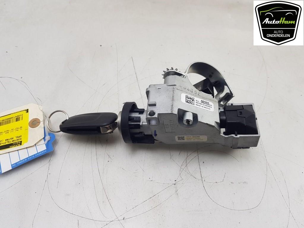 NEIMAN / COMMUTATEUR D ALLUMAGE + CLEF (|13279296|39136772|1, Utilisé, Opel