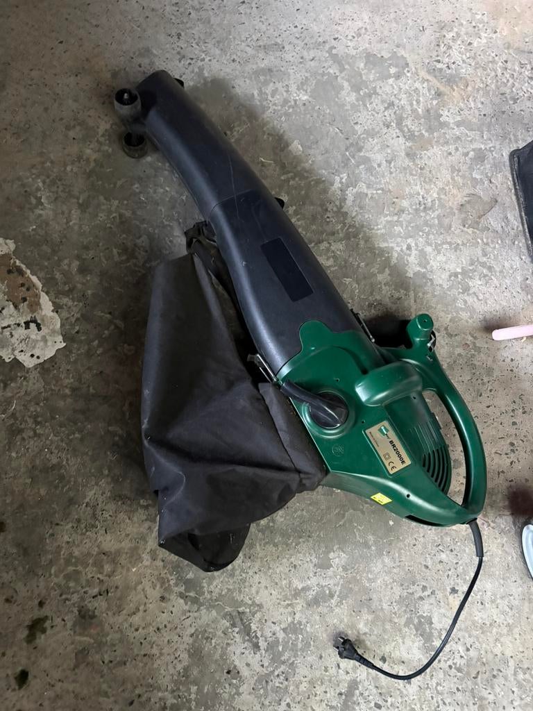 Bladblazer en zuiger, Ophalen, Zo goed als nieuw, Met zuigfunctie