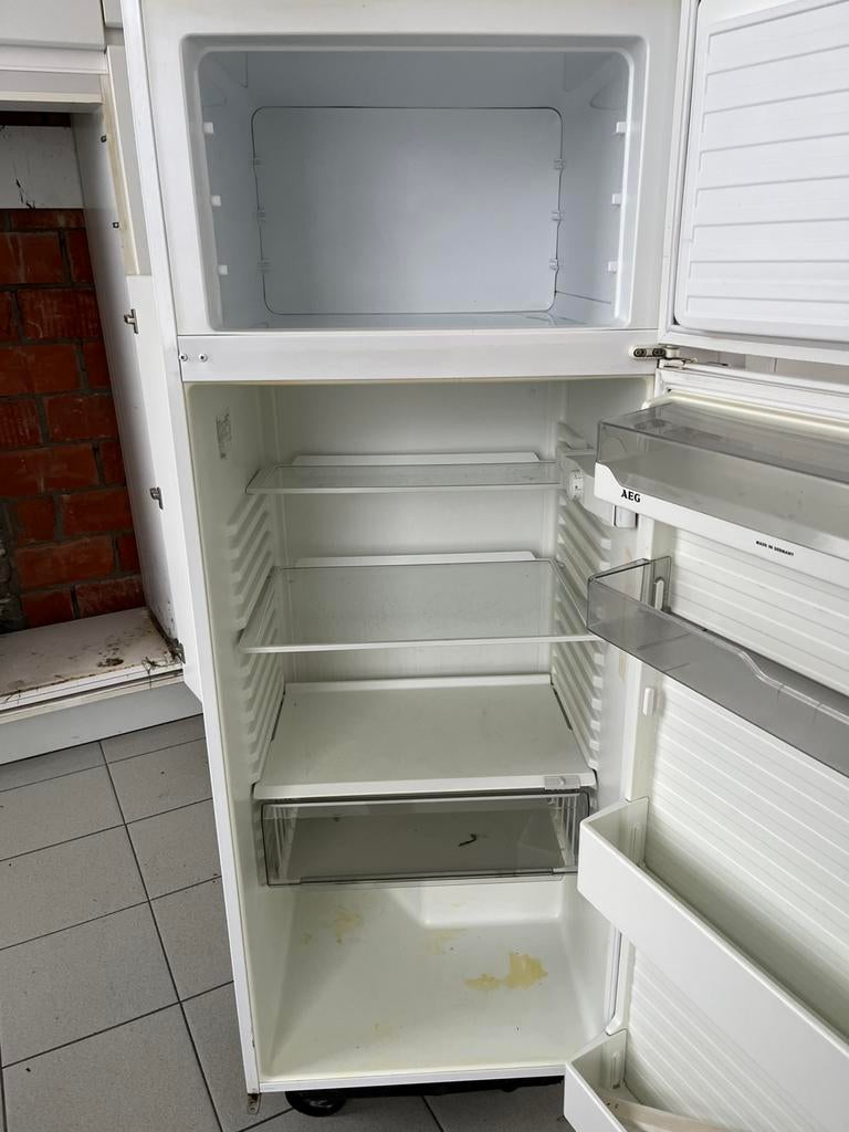 Frigo, 120 à 140 cm, Avec compartiment congélateur, Enlèvement, Utilisé