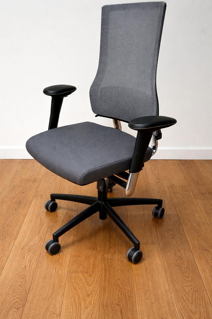 Ergonomische bureau stoel Axia, Ophalen of Verzenden, Ergonomisch, Zo goed als nieuw