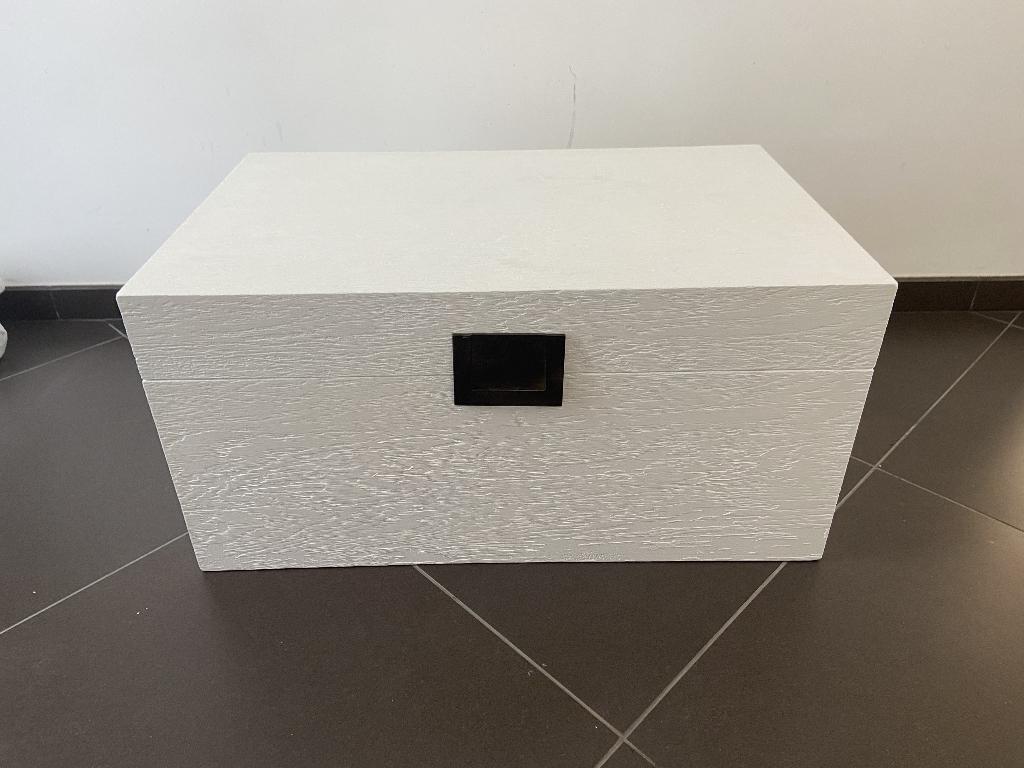 Grand coffre de rangement en bois blanc, Maison & Meubles, Moins de 50 cm, 50 à 100 cm, Enlèvement, Utilisé