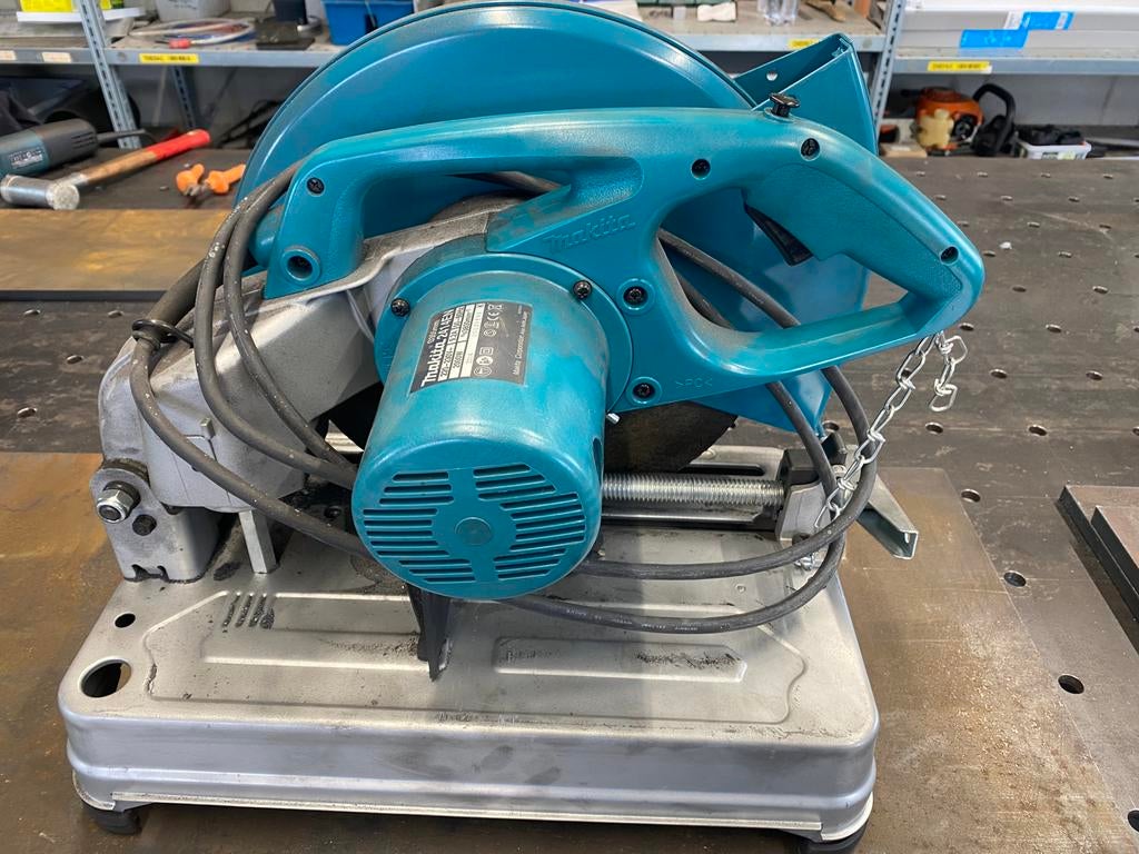 Makita 2414EN, Doe-het-zelf en Bouw, Ophalen, Gebruikt, 1200 watt of meer, Afkortzaag