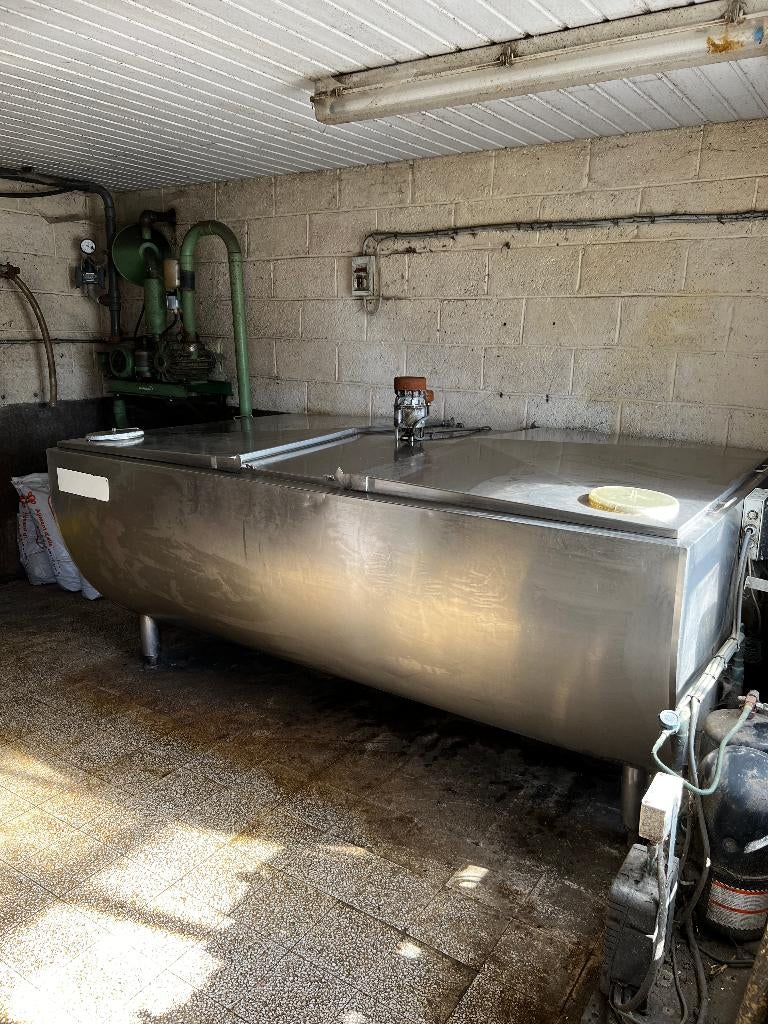 Tank à lait 1800L Packo avec refroidisseur + salle de traite, Articles professionnels, Enlèvement, Élevage, Agricole