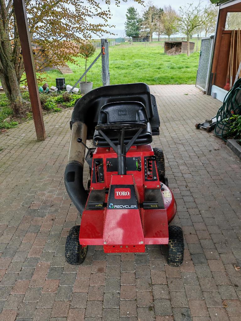 Tondeuse autoporté TORO Recycler WHEEL HORSE 11-32, Enlèvement