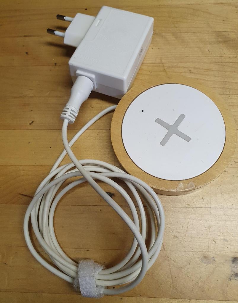 NORDMÄRKE Draadloze oplader, Telecommunicatie, Mobiele telefoons | Telefoon-opladers, Ophalen of Verzenden, Zo goed als nieuw