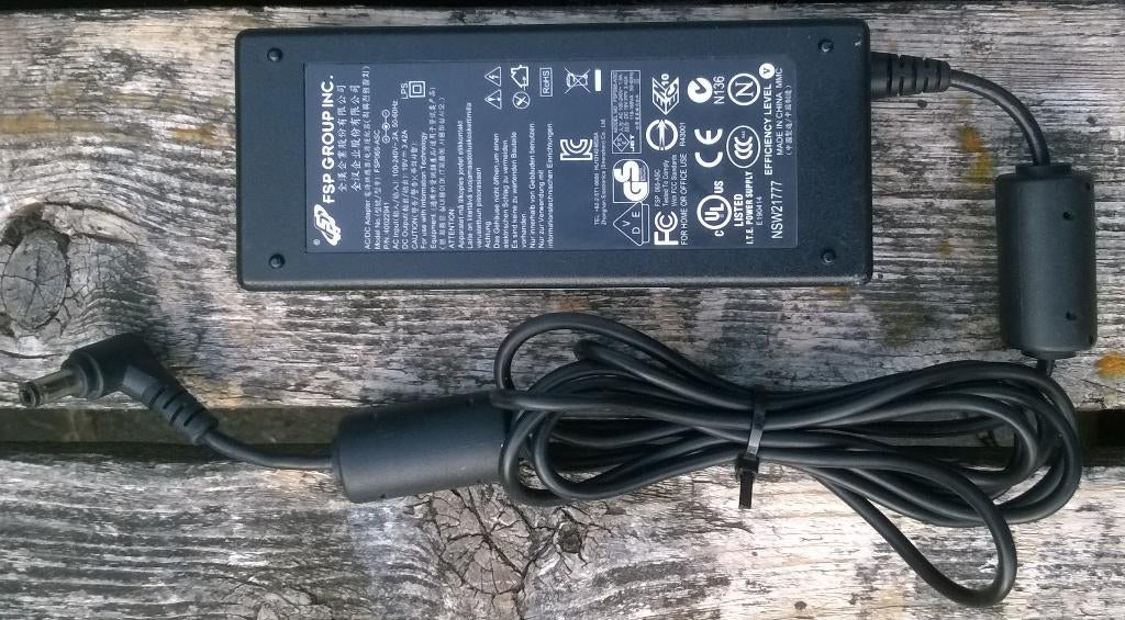 Oplader Laptop FSP, FSP065-ASC, 19 Volt 3,42A 65 Watt, Computers en Software, Laptop-opladers, Ophalen of Verzenden, Gebruikt